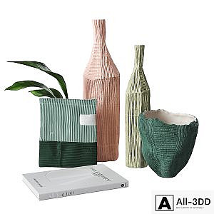 Ceramic decor by Paola Paronetto